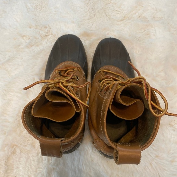 Women’s L.L. Bean 8” Duck Boots / Bean Boots - Picture 6 of 8